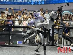 鞭策商业向智能化