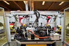 正在百年工业积色